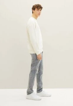 TOM TAILOR Denim Piers Slim- Slim Fit Jeans - Used Light Stone Grey Denim 35 TOM TAILOR Denim Piers Slim- Slim Fit Jeans - Used Light Stone Grey Denim -Tom Tailor 03b982ce290143188044855fe873e11f