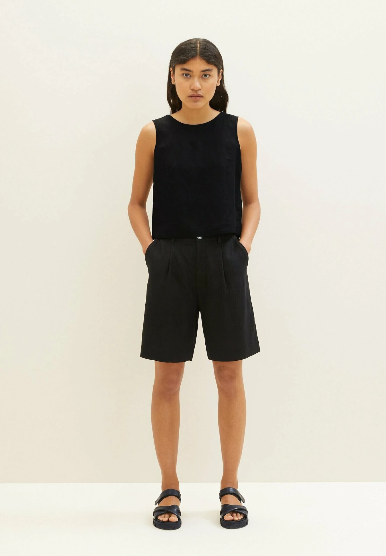 TOM TAILOR Denim Bermuda - Shorts - Deep Black 2 TOM TAILOR Denim Bermuda - Shorts - Deep Black - Afbeelding 2