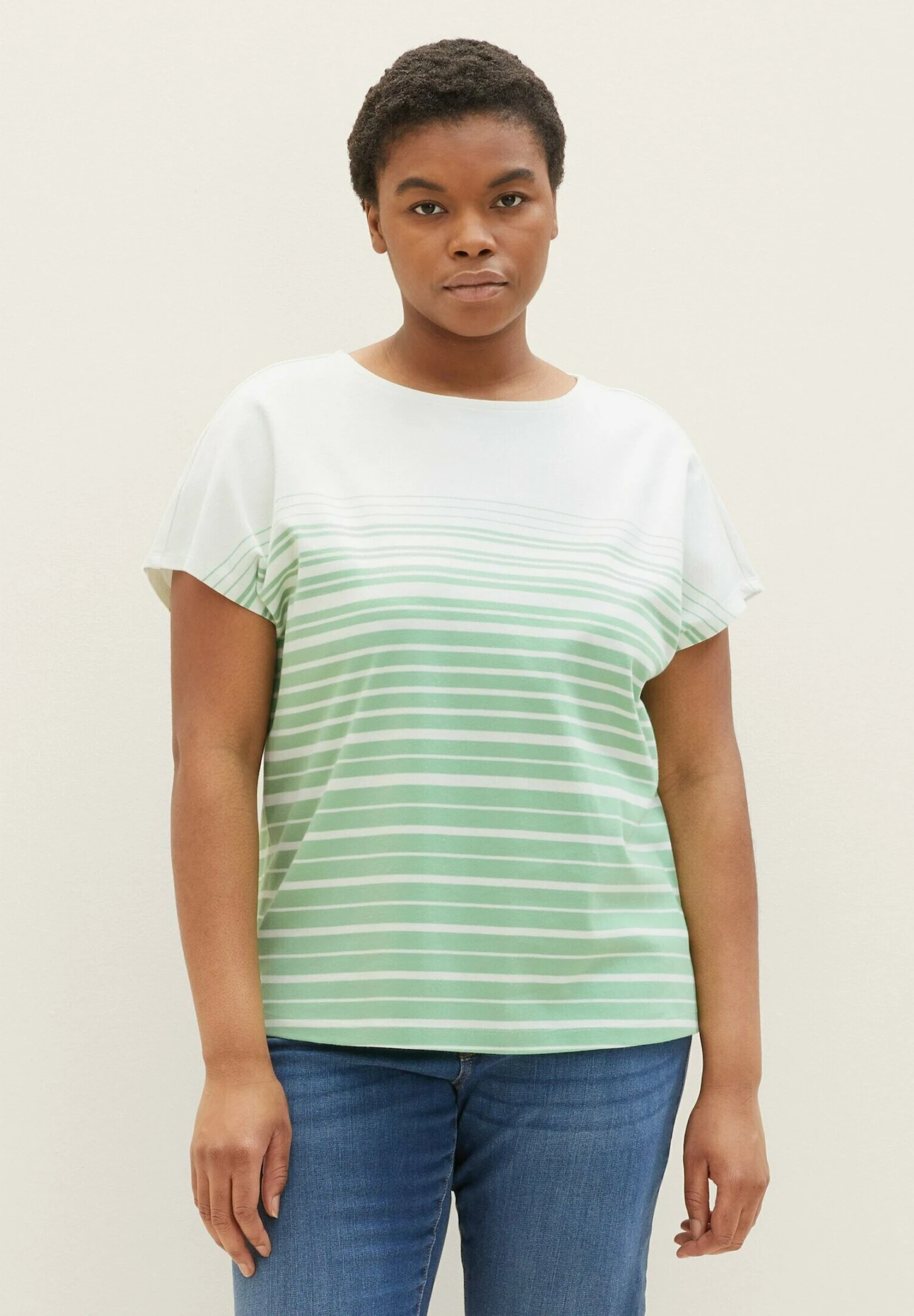 Tom Tailor Plus - Gestreiftes - T-Shirt Print - Green Gradient Stripe 1 Tom Tailor Plus - Gestreiftes - T-Shirt Print - Green Gradient Stripe