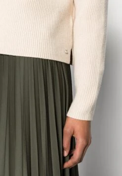 TOM TAILOR Denim V Neck - Vest - Light Cashew Beige 9 TOM TAILOR Denim V Neck - Vest - Light Cashew Beige -Tom Tailor 1288060dff884b329c363f68081fd7a2