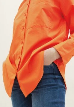 Tom Tailor Mit Aufgesetzter Brusttasche - Overhemdblouse - Fever Red 12 Tom Tailor Mit Aufgesetzter Brusttasche - Overhemdblouse - Fever Red -Tom Tailor 235c272925b34a1797858639b3978d7d