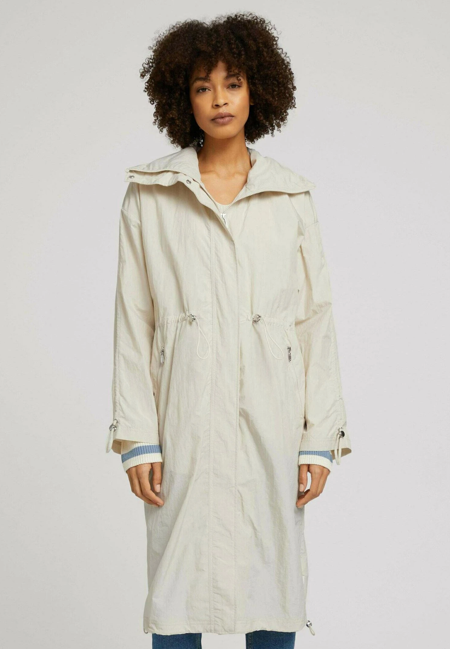 Tom Tailor Regular Fit Mit Langen Ärmeln Mit Turn-Up-Option - Parka - Light Cashew Beige 1 Tom Tailor Regular Fit Mit Langen Ärmeln Mit Turn-Up-Option - Parka - Light Cashew Beige