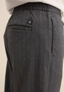 TOM TAILOR Denim Mit Seitlichen Eingrifftaschen - Trainingsbroek - Black White Herringbone Weave 13 TOM TAILOR Denim Mit Seitlichen Eingrifftaschen - Trainingsbroek - Black White Herringbone Weave -Tom Tailor 2948ebd7855e419cb5db13d4c587f689