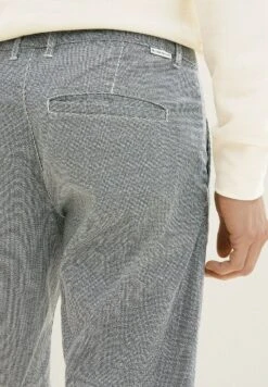 Tom Tailor Bermuda - Shorts - Navy/Offwhite Minimal 13 Tom Tailor Bermuda - Shorts - Navy/Offwhite Minimal -Tom Tailor 2f3aeafd32314a9cb19782fa691a9d9c