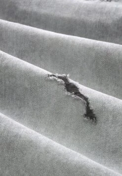 TOM TAILOR Denim Piers Slim- Slim Fit Jeans - Used Light Stone Grey Denim 39 TOM TAILOR Denim Piers Slim- Slim Fit Jeans - Used Light Stone Grey Denim -Tom Tailor 3176a18ad3c84023bcd609a6ccd0a7f8