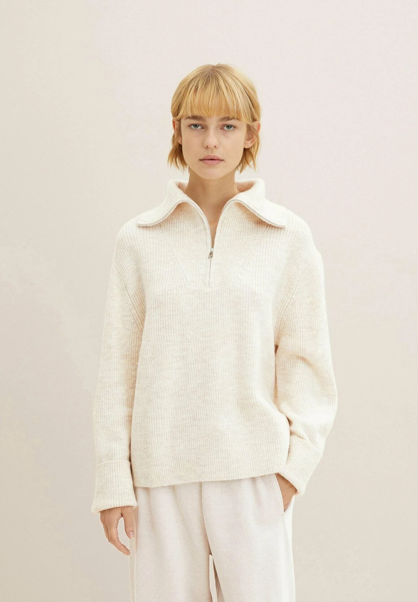 TOM TAILOR Denim Mit Troyer Kragen - Trui - Creme Beige Melange 1 TOM TAILOR Denim Mit Troyer Kragen - Trui - Creme Beige Melange