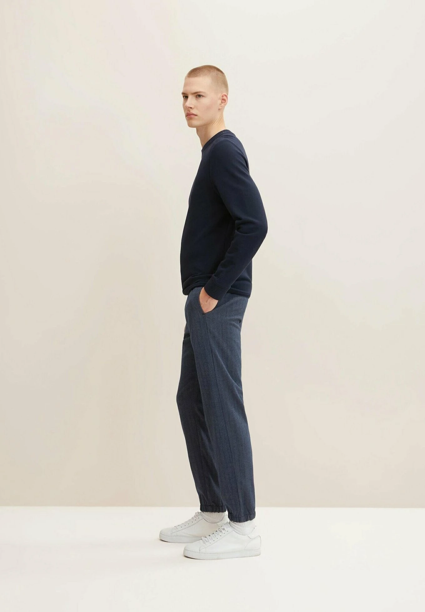 TOM TAILOR Denim Mit Seitlichen Eingrifftaschen - Trainingsbroek - Navy Melange Herringbone 4 TOM TAILOR Denim Mit Seitlichen Eingrifftaschen - Trainingsbroek - Navy Melange Herringbone - Afbeelding 4