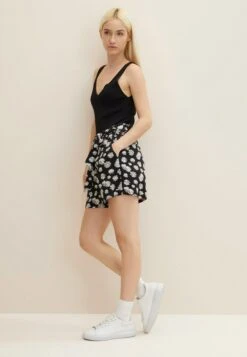 TOM TAILOR Denim Mit Blumenmuster Und Integriertem Gürtel - Shorts - Black Daisy Print 9 TOM TAILOR Denim Mit Blumenmuster Und Integriertem Gürtel - Shorts - Black Daisy Print -Tom Tailor 356b22723133473b90d948f283853089