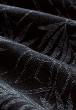 TOM TAILOR Denim Gemusterte Bermuda - Shorts - Black Tonal Leaf Lines Print 16 TOM TAILOR Denim Gemusterte Bermuda - Shorts - Black Tonal Leaf Lines Print -Tom Tailor 46a2a4ff869442caa903bfa8b49fed55