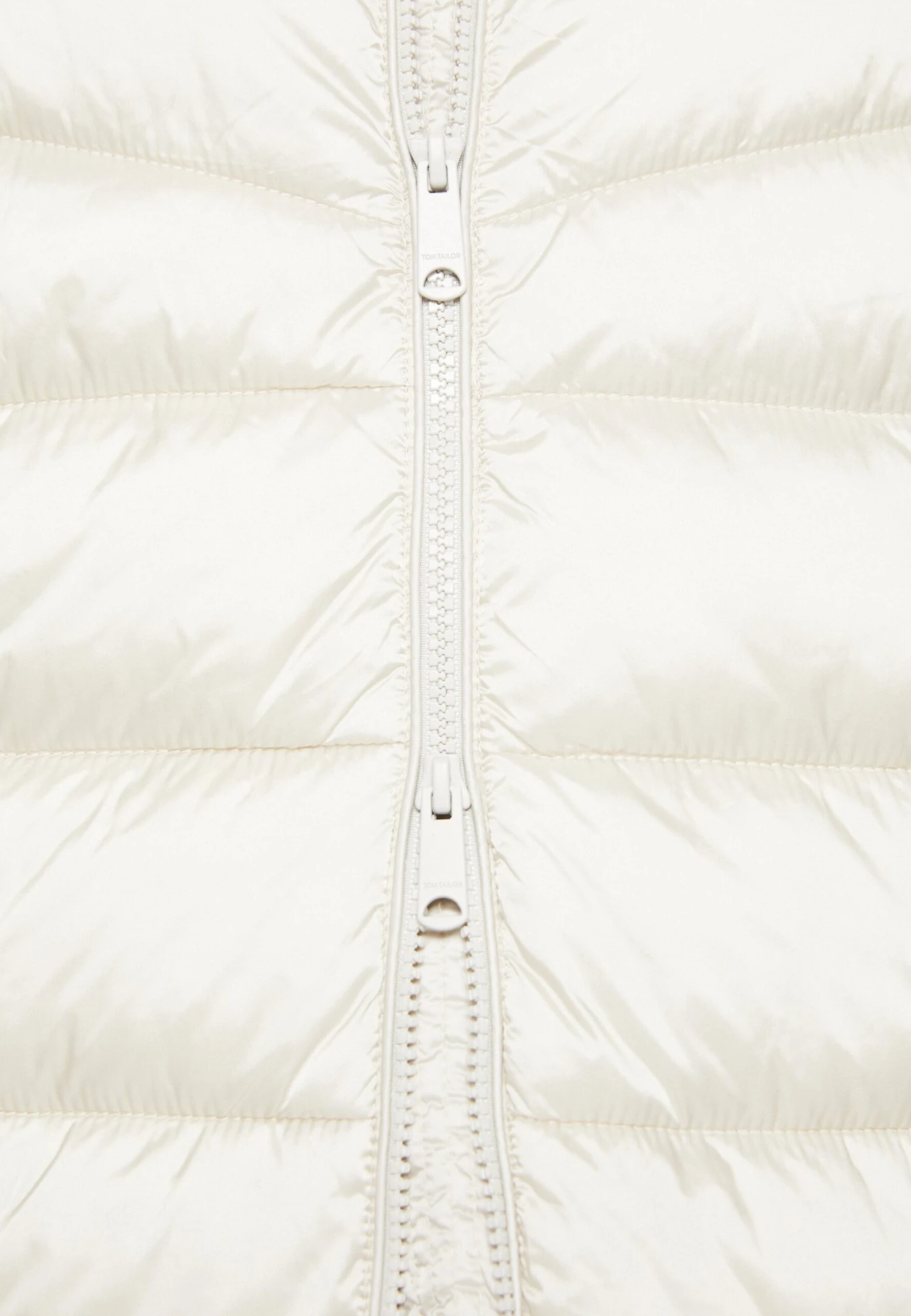 Tom Tailor Long Lightweigt Vest - Bodywarmer - Clouds Grey 6 Tom Tailor Long Lightweigt Vest - Bodywarmer - Clouds Grey - Afbeelding 6