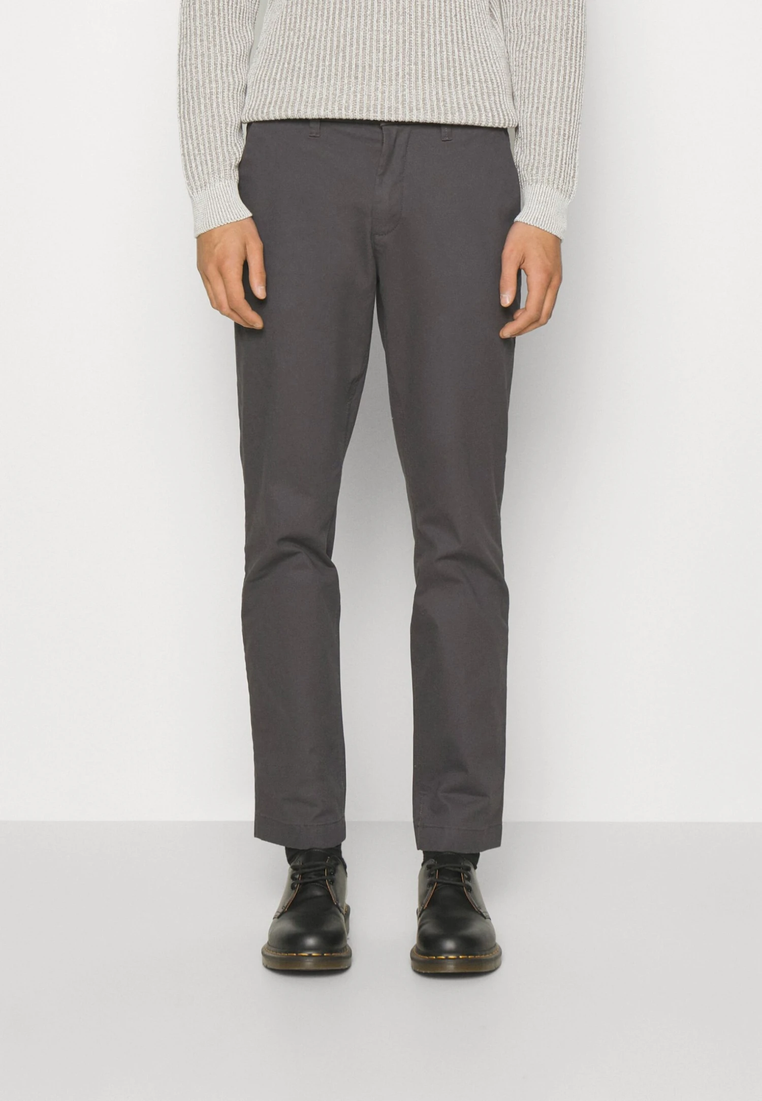Tom Tailor Trousers - Chino - Tarmac Grey 1 Tom Tailor Trousers - Chino - Tarmac Grey