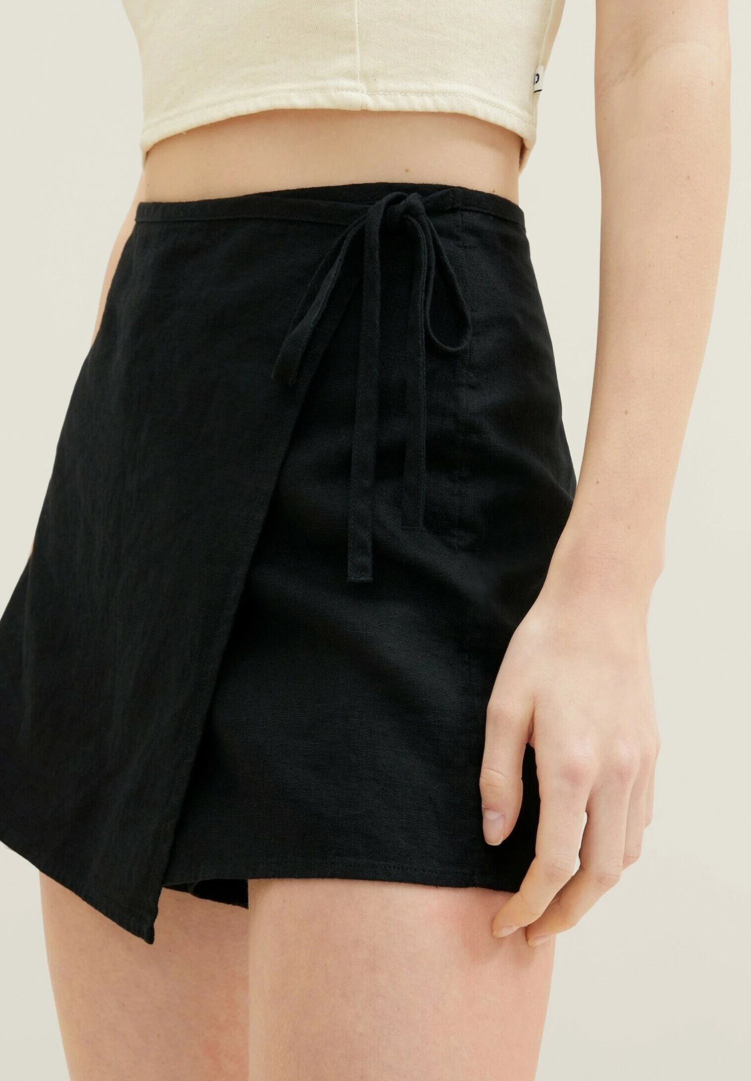 TOM TAILOR Denim In Optik - Shorts - Deep Black 4 TOM TAILOR Denim In Optik - Shorts - Deep Black - Afbeelding 4