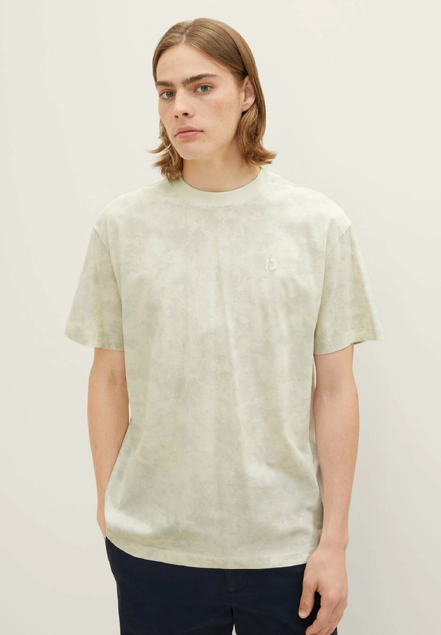 TOM TAILOR Denim Im Batik Look - T-Shirt Print - White Soft Batik Print 1 TOM TAILOR Denim Im Batik Look - T-Shirt Print - White Soft Batik Print