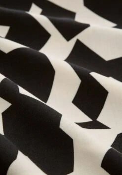 Tom Tailor Gemustertes Midi - Jurk - Black Big Abstract Design 11 Tom Tailor Gemustertes Midi - Jurk - Black Big Abstract Design -Tom Tailor 67ac4ec8820545858a7d70e78ea29a05