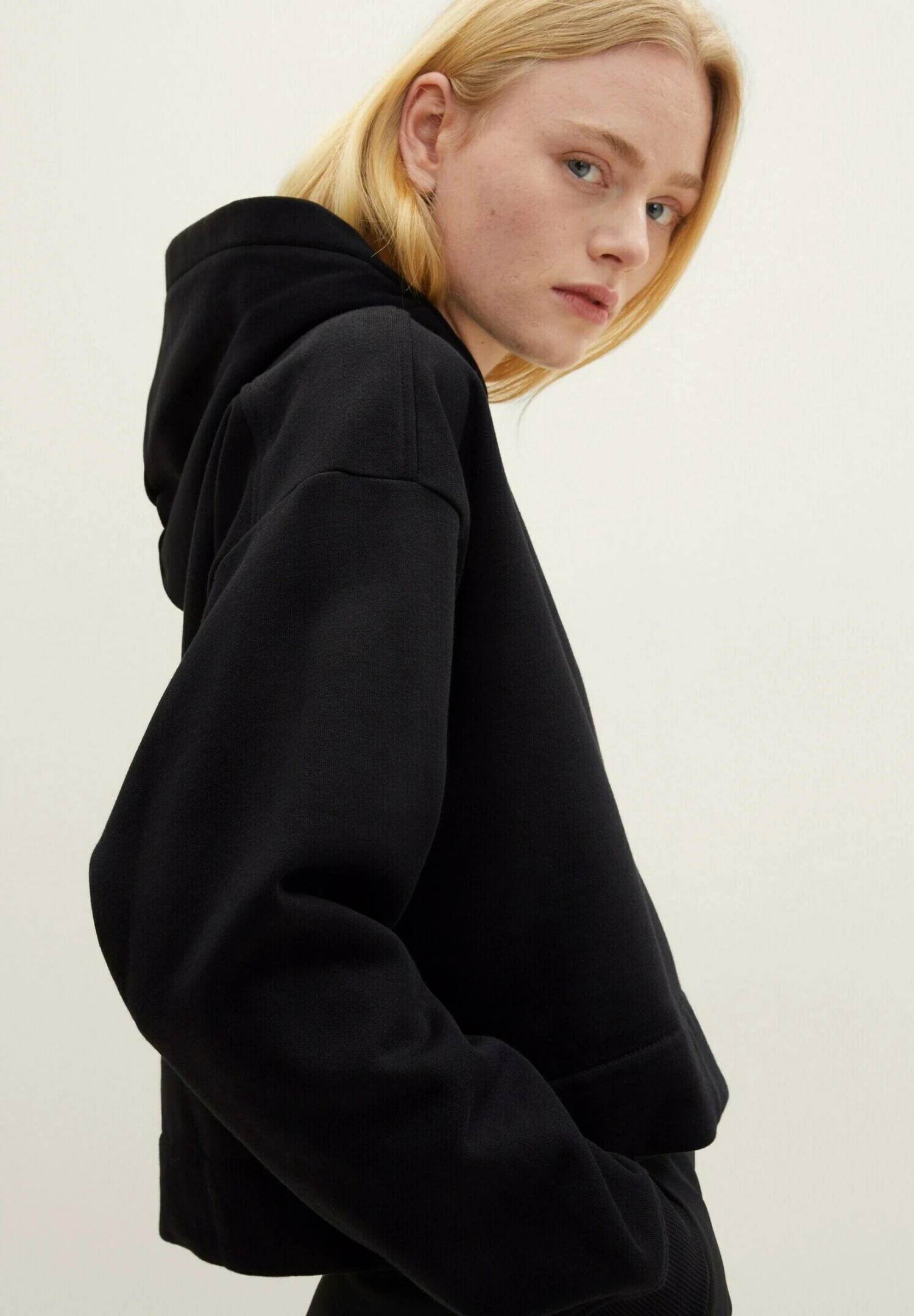 TOM TAILOR Denim Cropped - Sweater Met Rits - Deep Black 4 TOM TAILOR Denim Cropped - Sweater Met Rits - Deep Black - Afbeelding 4