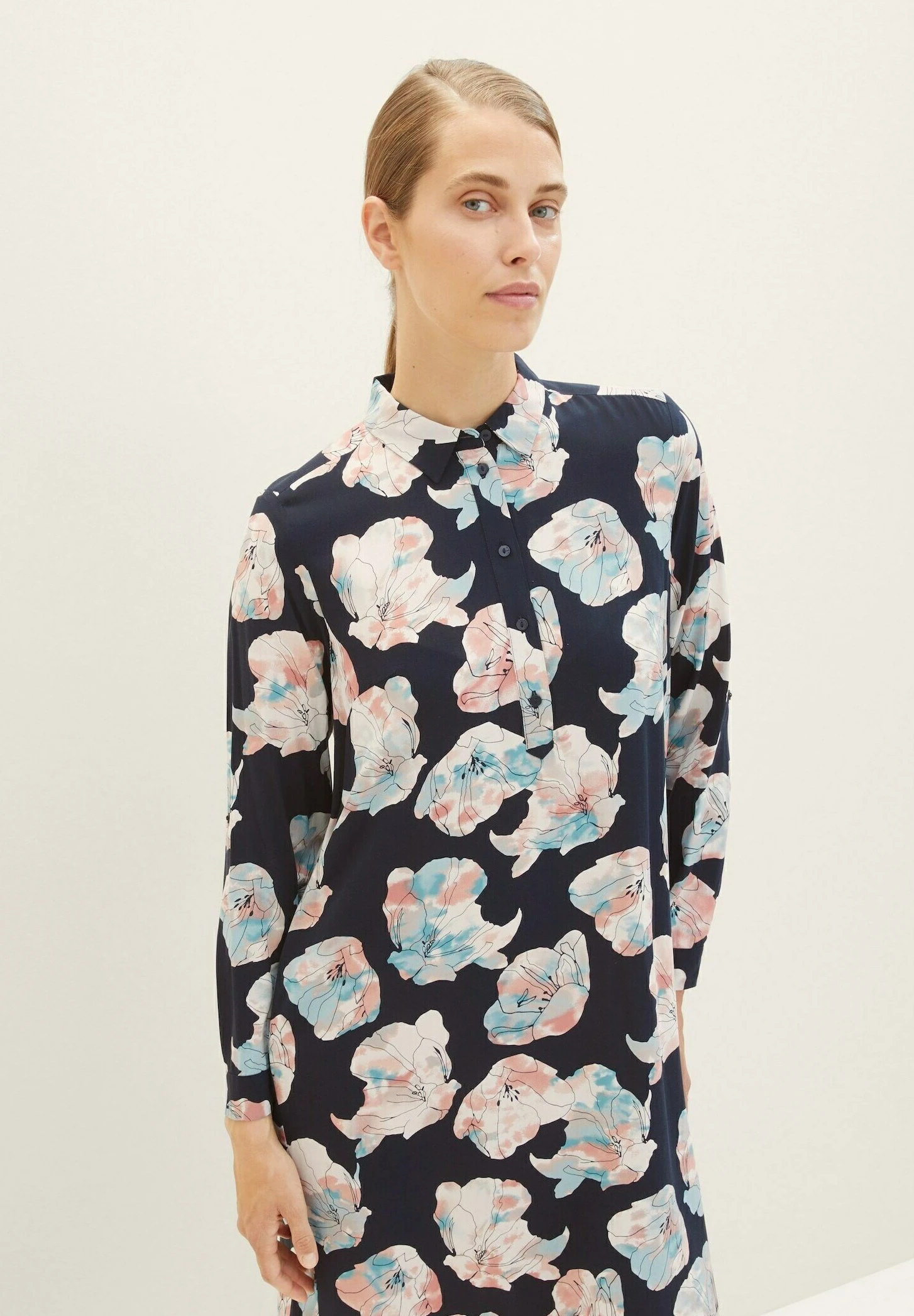 Tom Tailor Fliessendes - Blousejurk - Tie Dye Flower Design 3 Tom Tailor Fliessendes - Blousejurk - Tie Dye Flower Design - Afbeelding 3