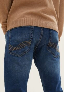 Tom Tailor Josh - Straight Leg Jeans - Mid Stone Wash Denim 9 Tom Tailor Josh - Straight Leg Jeans - Mid Stone Wash Denim -Tom Tailor 6d48a3c70ffc44f2a22ca0b91180b735