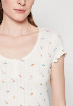 TOM TAILOR Denim Cropped Pointelle- T-Shirt Print - Off White -Tom Tailor 6ef31416fab54b439beceba2aaea6166