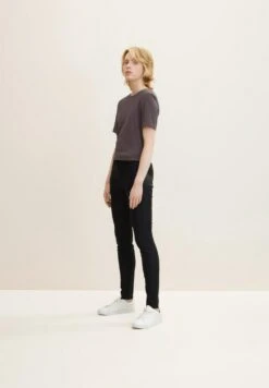 TOM TAILOR Denim Nela- Jeans Skinny Fit - Coated Black Denim 10 TOM TAILOR Denim Nela- Jeans Skinny Fit - Coated Black Denim -Tom Tailor 7334f71c58a042b29931c30bc5ba0c7d