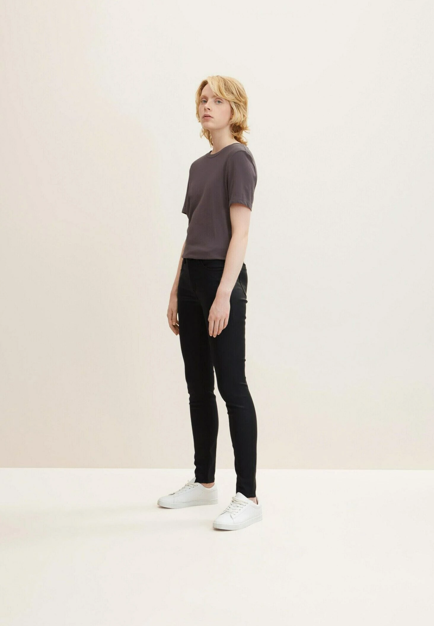 TOM TAILOR Denim Nela- Jeans Skinny Fit - Coated Black Denim 3 TOM TAILOR Denim Nela- Jeans Skinny Fit - Coated Black Denim - Afbeelding 3