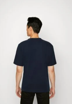 Tom Tailor Relaxed Crewneck Logo- T-Shirt Print - Sky Captain Blue 8 Tom Tailor Relaxed Crewneck Logo- T-Shirt Print - Sky Captain Blue -Tom Tailor 7a3f93dd49a04f478272e3dc626ed0f6