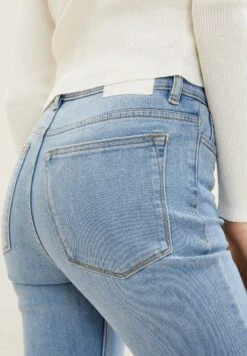 TOM TAILOR Denim Flared Jeans - Used Light Stone Blue Denim 16 TOM TAILOR Denim Flared Jeans - Used Light Stone Blue Denim -Tom Tailor 7acd819f7d9f42f2b036a7632dc2d540