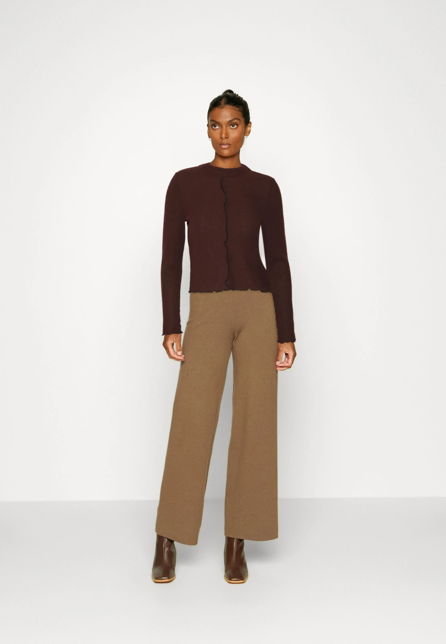 TOM TAILOR Denim Cozy Seam Details - Longsleeve - Bitter Chocolate 2 TOM TAILOR Denim Cozy Seam Details - Longsleeve - Bitter Chocolate - Afbeelding 2