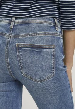 Tom Tailor Alexa - Straight Leg Jeans - Random BleachedBlue Denim 10 Tom Tailor Alexa - Straight Leg Jeans - Random BleachedBlue Denim -Tom Tailor 81fbb77ca6b44d26902e037285f45b5e