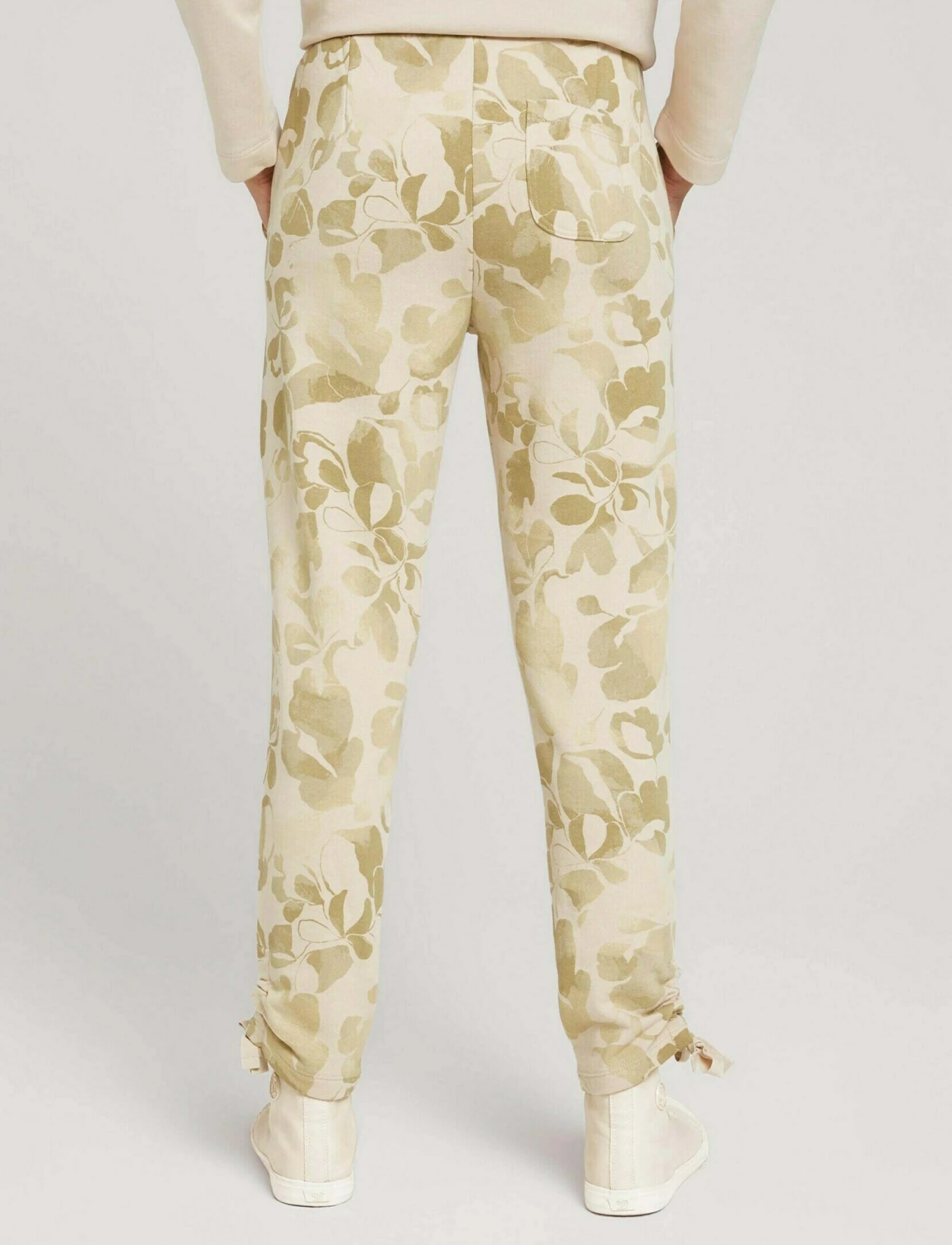 Tom Tailor Trainingsbroek - Green Floral Design 3 Tom Tailor Trainingsbroek - Green Floral Design - Afbeelding 3