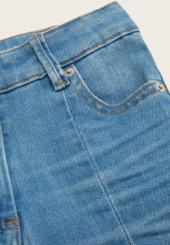 Tom Tailor Mit Schlitz Vorne - Straight Leg Jeans - Clean Light Stone Blue Denim 5 Tom Tailor Mit Schlitz Vorne - Straight Leg Jeans - Clean Light Stone Blue Denim -Tom Tailor 94fd0167295a45fe9e06014a458bff49