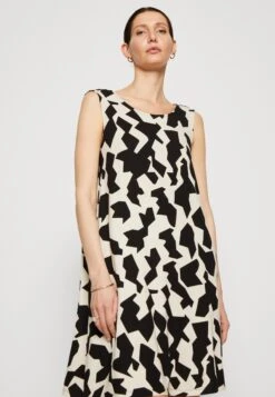 Tom Tailor With Back Detail - Jerseyjurk - Black 9 Tom Tailor With Back Detail - Jerseyjurk - Black -Tom Tailor 95efadeb72e74b389e622f472e10441a