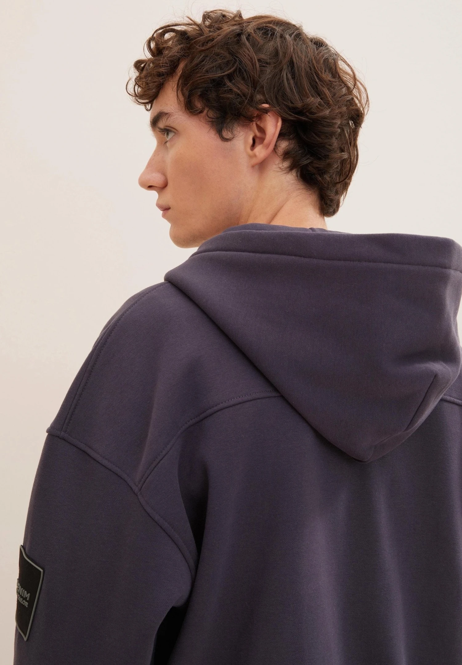 TOM TAILOR Denim Mit Logo-Detail - Sweater Met Rits - Coal Grey 4 TOM TAILOR Denim Mit Logo-Detail - Sweater Met Rits - Coal Grey - Afbeelding 4