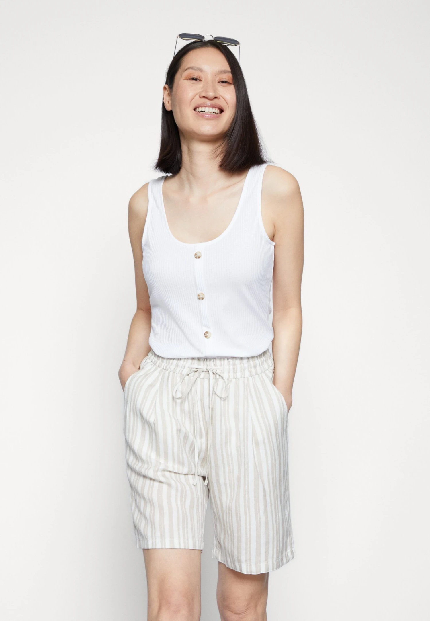 Tom Tailor Trainingsbroek - Beige 4 Tom Tailor Trainingsbroek - Beige - Afbeelding 4