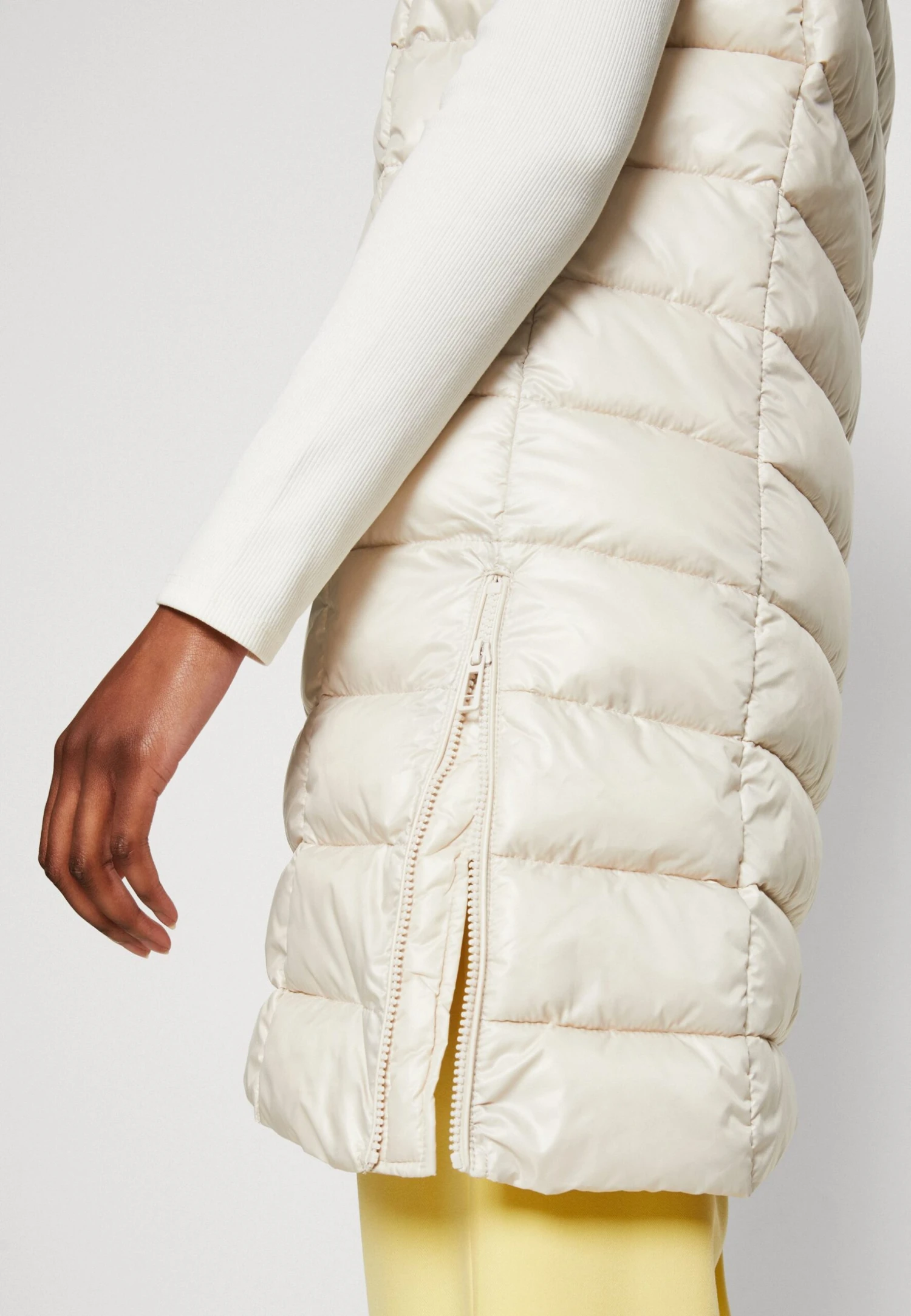 Tom Tailor Long Lightweight Vest - Bodywarmer - Dusty Beige 6 Tom Tailor Long Lightweight Vest - Bodywarmer - Dusty Beige - Afbeelding 6