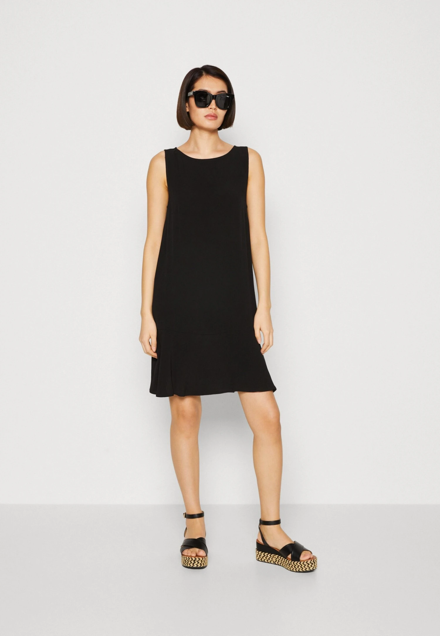 Tom Tailor Sleeveless Dress With Volant - Jurk - Deep Black 2 Tom Tailor Sleeveless Dress With Volant - Jurk - Deep Black - Afbeelding 2