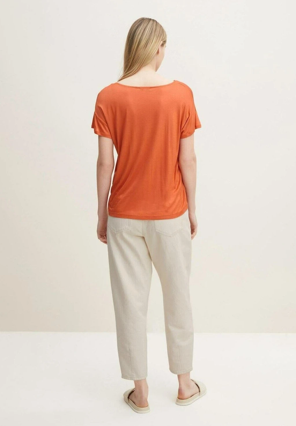 Tom Tailor V-Ausschnitt - T-Shirt Basic - Mango Orange 2 Tom Tailor V-Ausschnitt - T-Shirt Basic - Mango Orange - Afbeelding 2