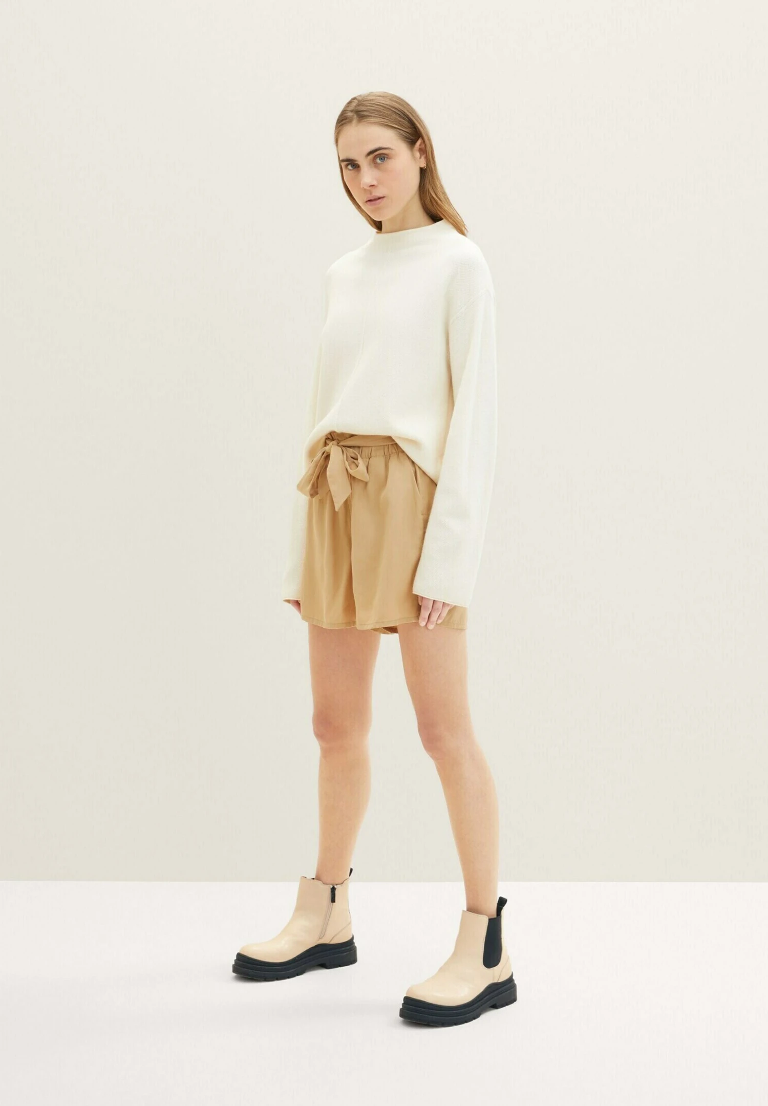 TOM TAILOR Denim Mit Elastischem Bund - Shorts - Brown Rice 5 TOM TAILOR Denim Mit Elastischem Bund - Shorts - Brown Rice - Afbeelding 5