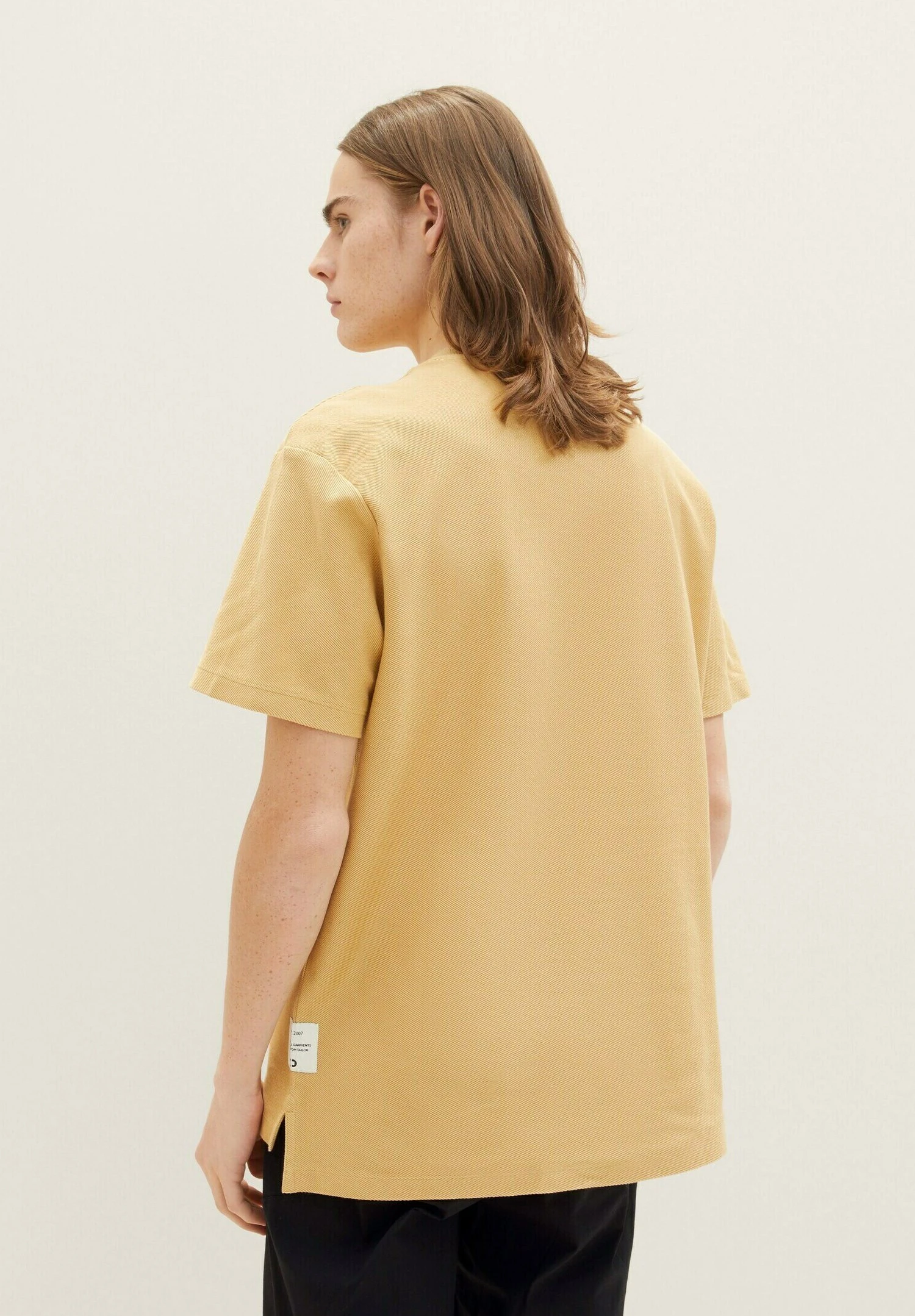 TOM TAILOR Denim Mit Struktur - T-Shirt Basic - Brown Rice 3 TOM TAILOR Denim Mit Struktur - T-Shirt Basic - Brown Rice - Afbeelding 3