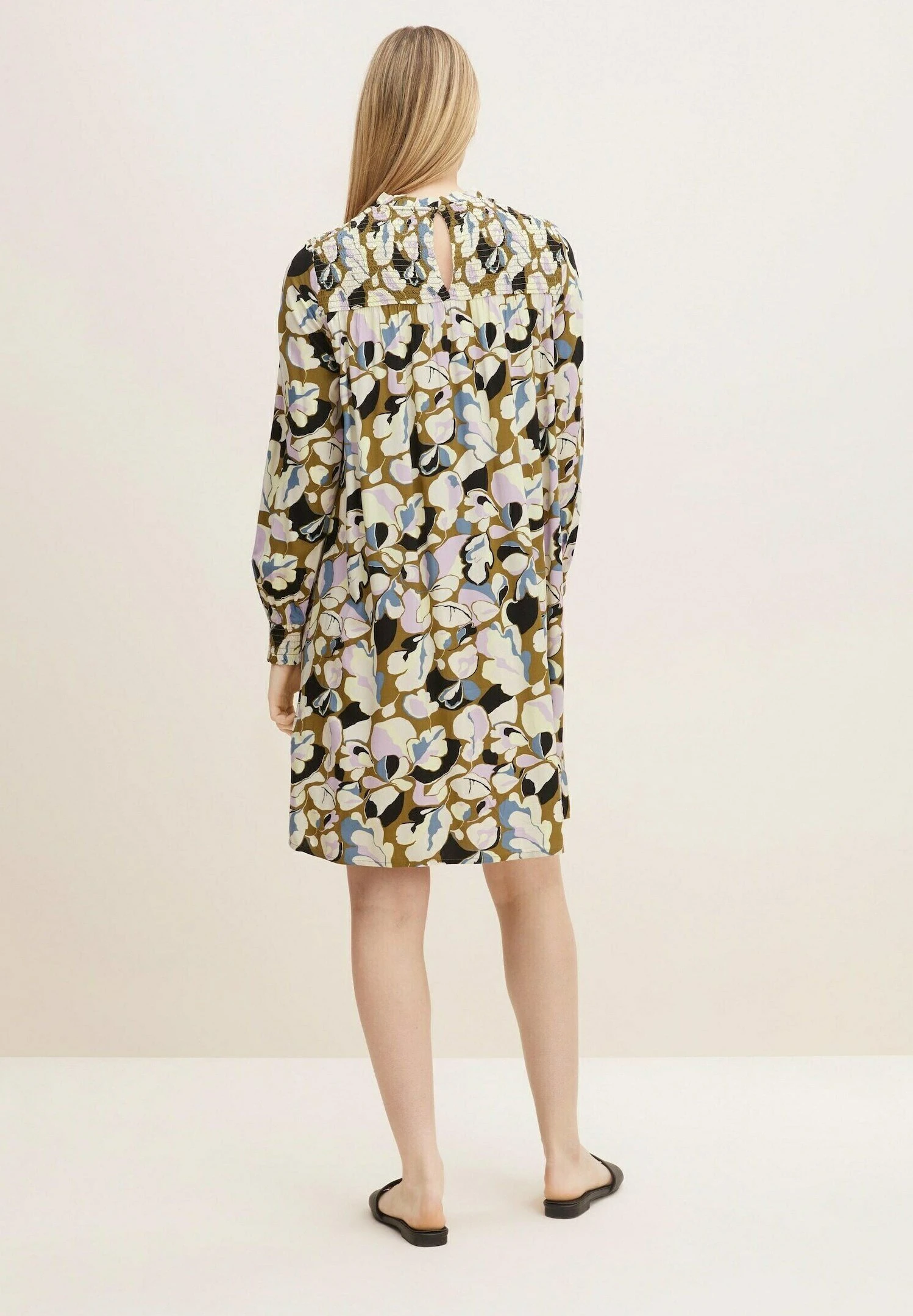 Tom Tailor Mit Printmuster - Jurk - Olive Colorful Floral Design 2 Tom Tailor Mit Printmuster - Jurk - Olive Colorful Floral Design - Afbeelding 2