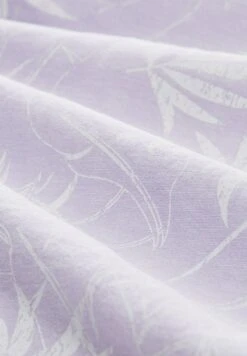 TOM TAILOR Denim Gemusterte Bermuda - Shorts - Lilac Leaf Lines Print 18 TOM TAILOR Denim Gemusterte Bermuda - Shorts - Lilac Leaf Lines Print -Tom Tailor c9dfab5530ed457483c592807199304f