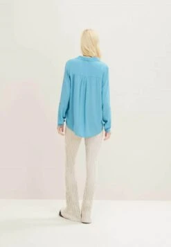 TOM TAILOR Denim Mit Kragen - Blouse - Blue Voltage 9 TOM TAILOR Denim Mit Kragen - Blouse - Blue Voltage -Tom Tailor ca43db5924404742a828845e7d1bf92e