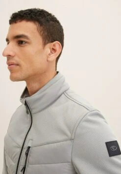 Tom Tailor Hybrid - Jas - Classic Dove Grey 9 Tom Tailor Hybrid - Jas - Classic Dove Grey -Tom Tailor d0c25a8818cd4c4d91ced8857a2f5091