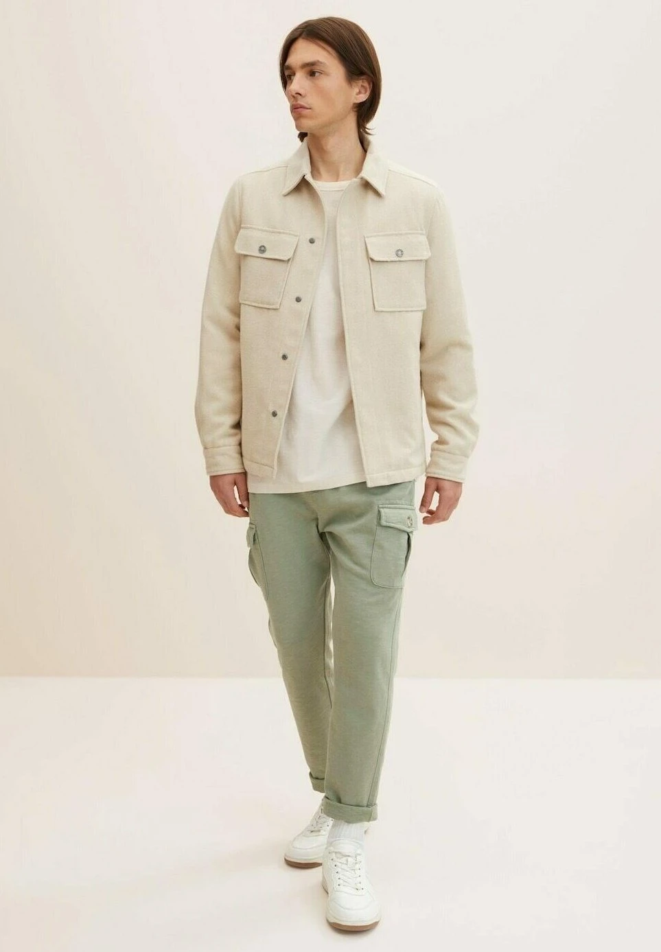 Tom Tailor Naturally Dyed- Trainingsbroek - Olive Branch Green 2 Tom Tailor Naturally Dyed- Trainingsbroek - Olive Branch Green - Afbeelding 2