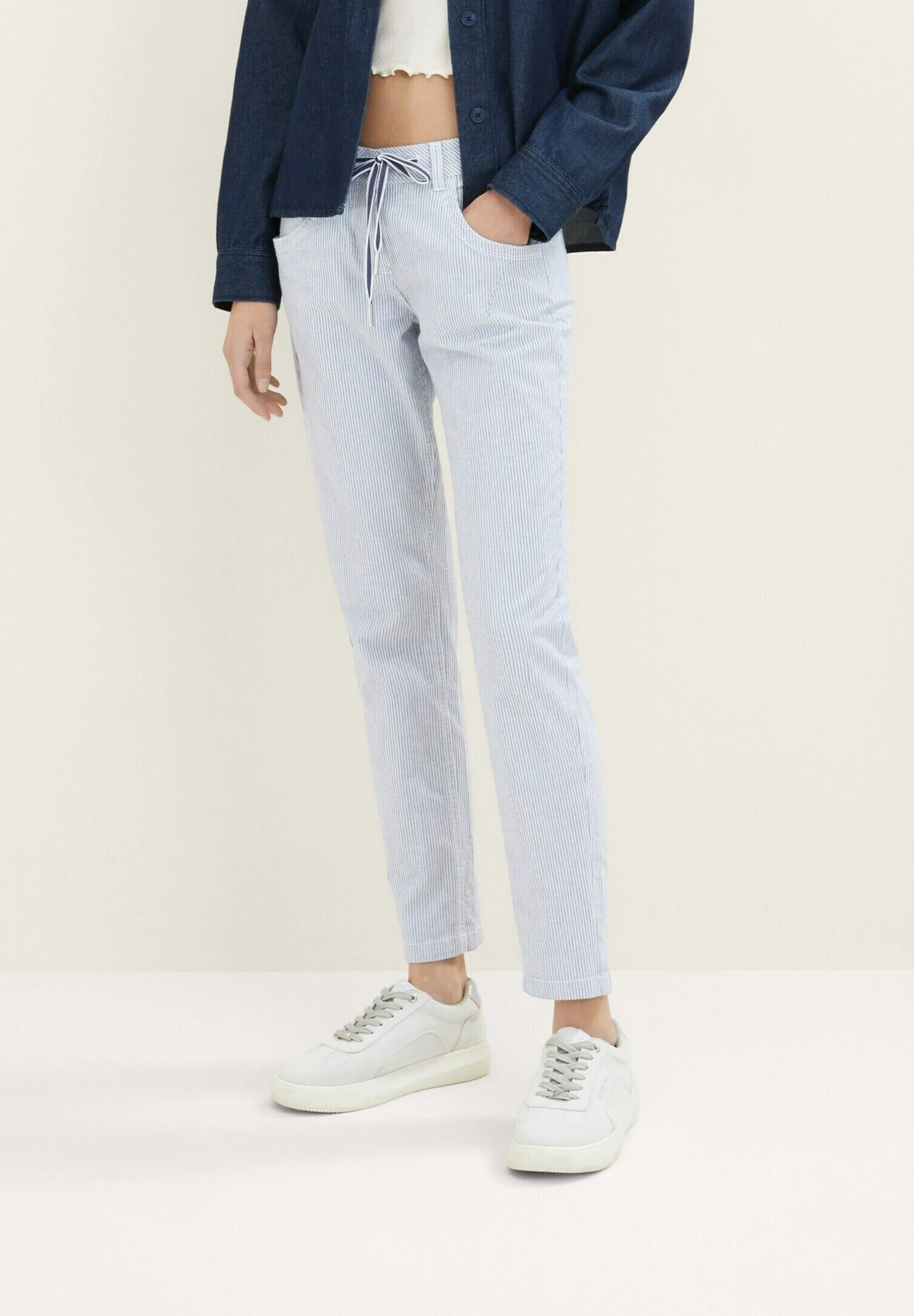 Tom Tailor Tapered - Broek - Blue Stripe Pants 1 Tom Tailor Tapered - Broek - Blue Stripe Pants