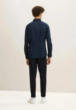 Tom Tailor Mit Allover-Print - Overhemd - Navy Geometric Design 8 Tom Tailor Mit Allover-Print - Overhemd - Navy Geometric Design -Tom Tailor d71d4004d40744649c36ceb8c7a974a5
