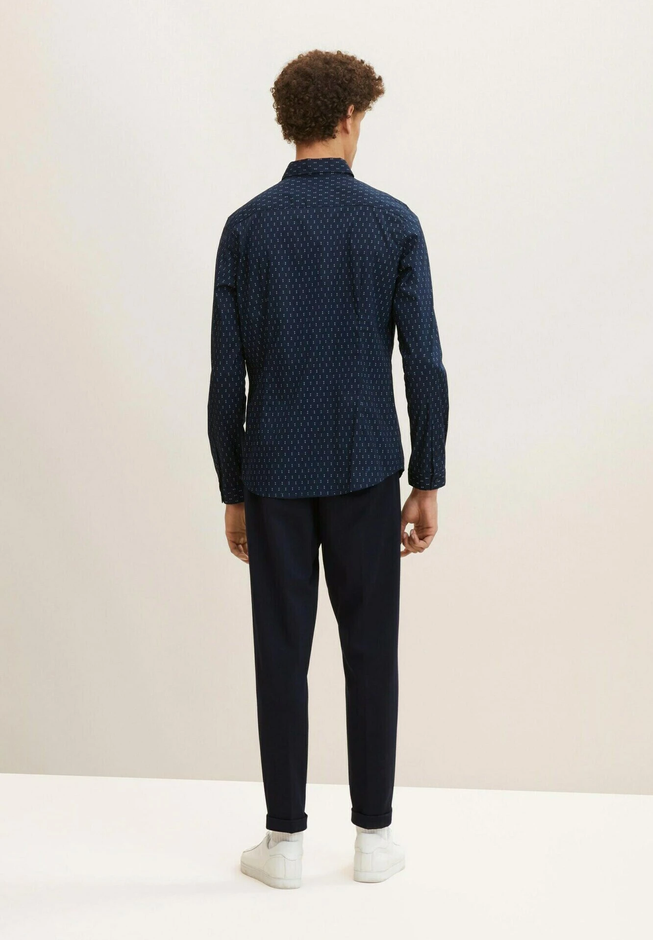 Tom Tailor Mit Allover-Print - Overhemd - Navy Geometric Design 3 Tom Tailor Mit Allover-Print - Overhemd - Navy Geometric Design - Afbeelding 3