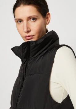 TOM TAILOR Denim Long Puffer Vest - Bodywarmer - Deep Black -Tom Tailor d855be1489f8488f9512c00489853abe