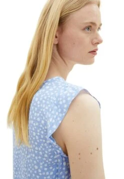 TOM TAILOR Denim Ärmellose- Blouse - Light Blue Flower Print -Tom Tailor e207835318fa4a2186c588a80b251ffd