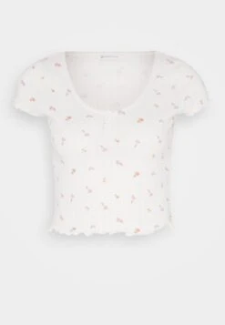 TOM TAILOR Denim Cropped Pointelle- T-Shirt Print - Off White -Tom Tailor eb150d96fa404eaa8992f15567abb7a4