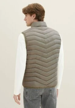 Tom Tailor Light Weight - Bodywarmer - Smokey Olive Green 9 Tom Tailor Light Weight - Bodywarmer - Smokey Olive Green -Tom Tailor ecc263542af94be29bc471ef0e85c963